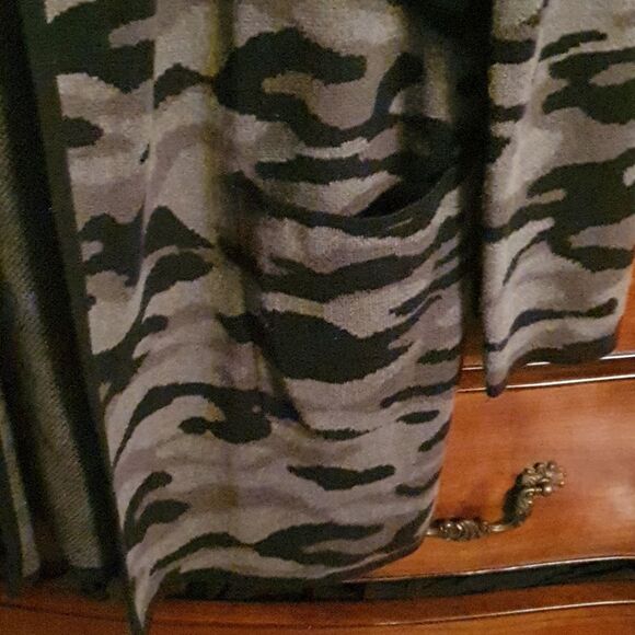 Rachel Zoe Hooded Camo Open Cardigan sz S - Picture 2 of 4